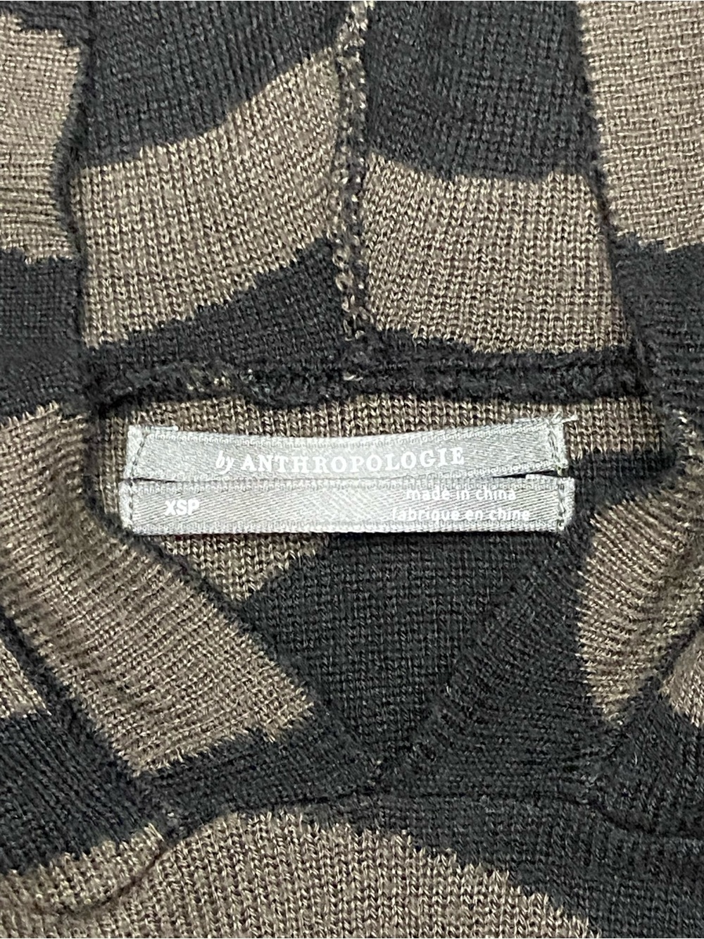 Anthropologie Women's
XS Kasia Knit Hoodie in Olive Green & Black Zebra Print - Picture 3 of 8